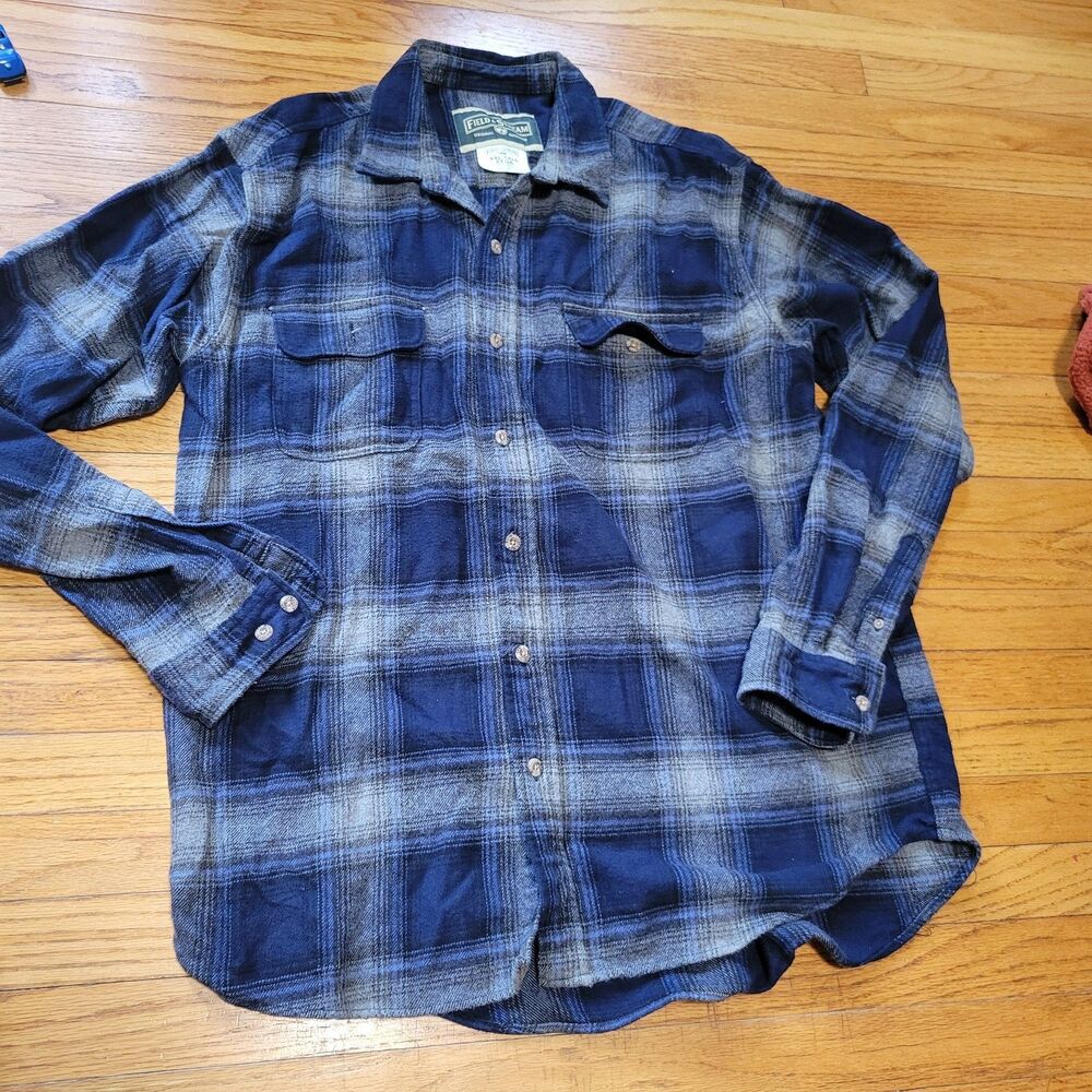 FIELD & STREAM Thick Flannel Shirt Men’s SizeL Blue Gray Plaid Long Sleeve
